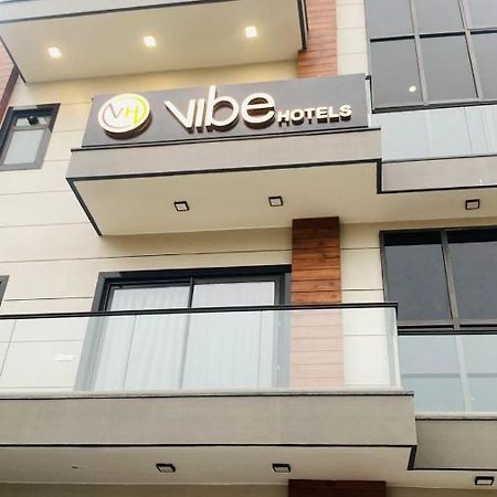 Vibe Hotel Noida Eksteriør bilde