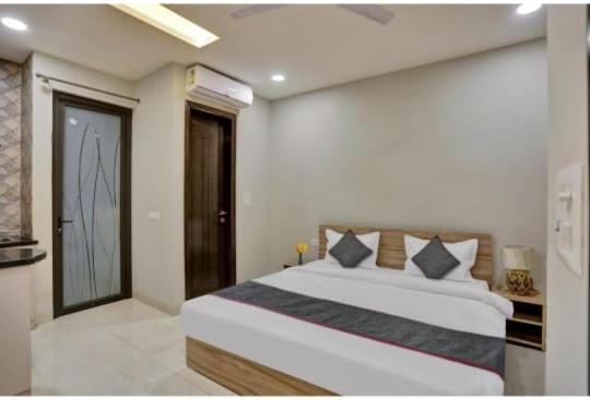 Vibe Hotel Noida Eksteriør bilde